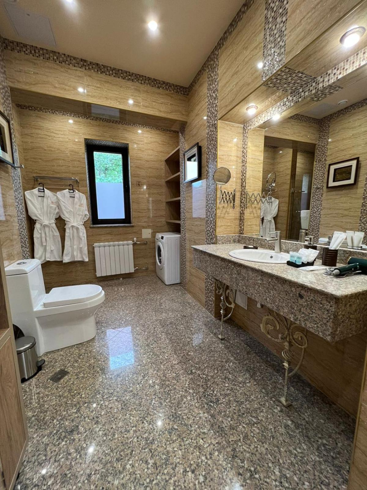 City Stay Апарт-Отель Алматы Bagian luar foto