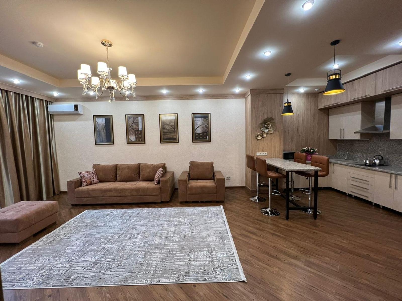 City Stay Апарт-Отель Алматы Bagian luar foto